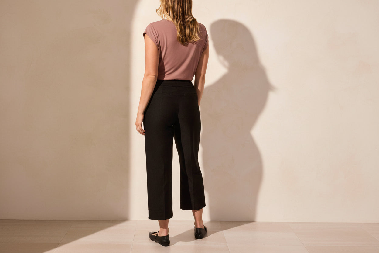 Flatten it Pull on Capri 2055O-Black
