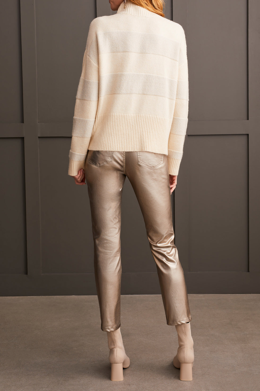 Long Sleeve Mock Neck 1995O