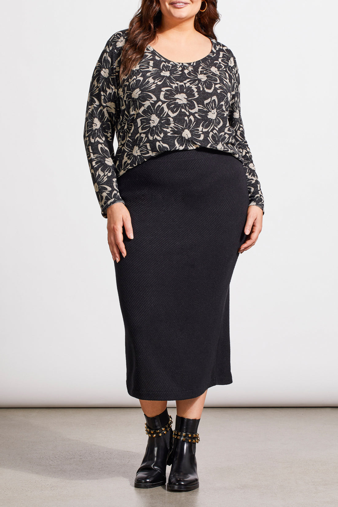 Long Sleeve U Neck 1873V Black