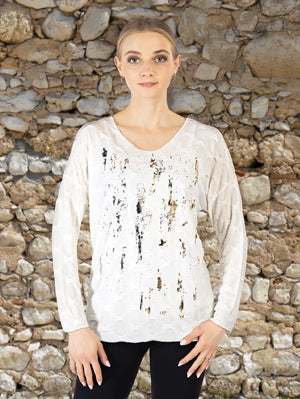 V NECK TOP WITH FOIL PRINT