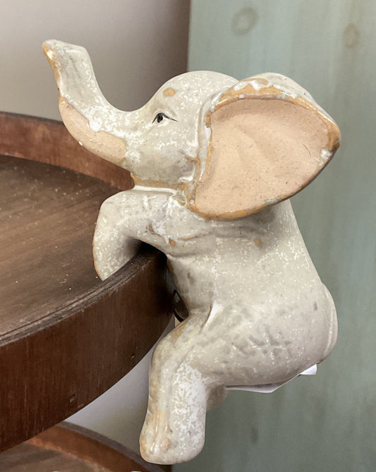 Climbing Elephant Pot Hanger 4"