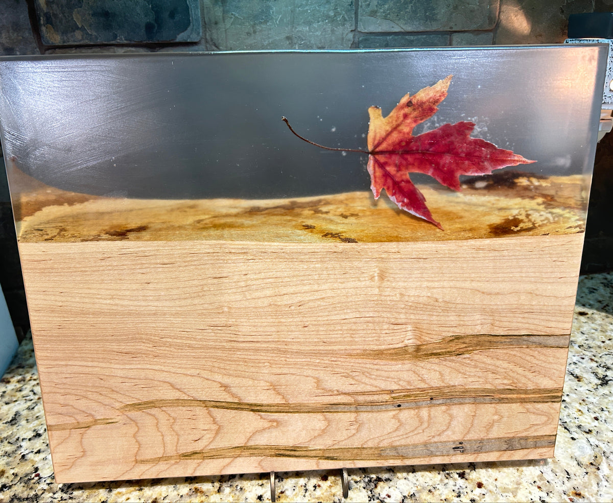 cutting board with leaf inside