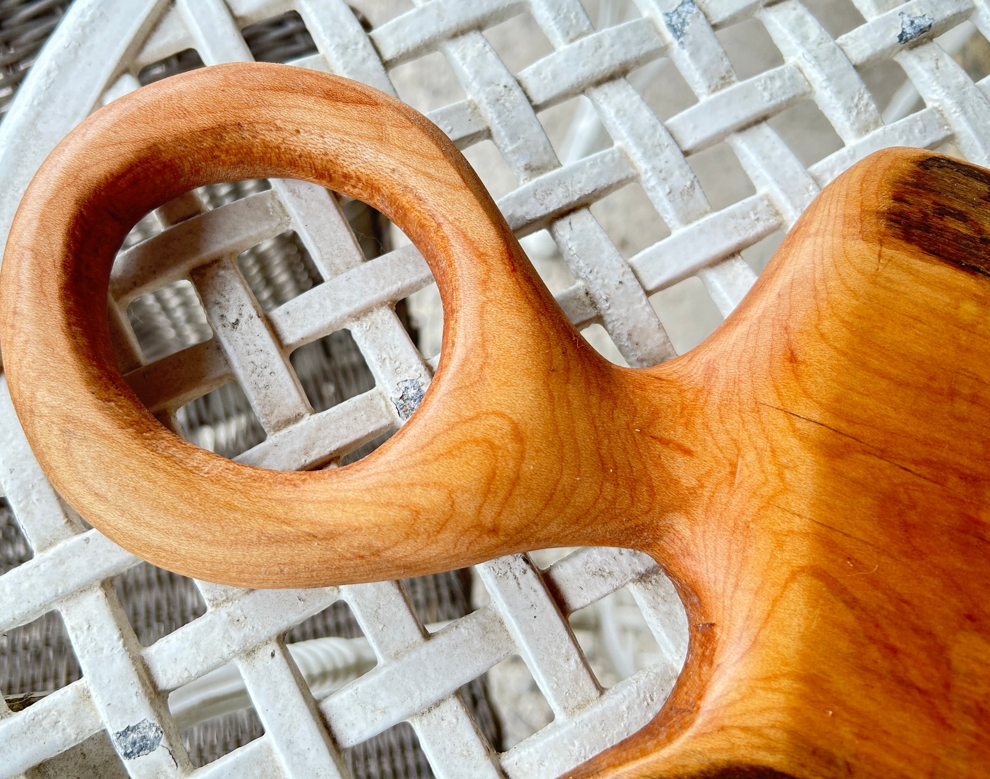 Wooden cutting board handle